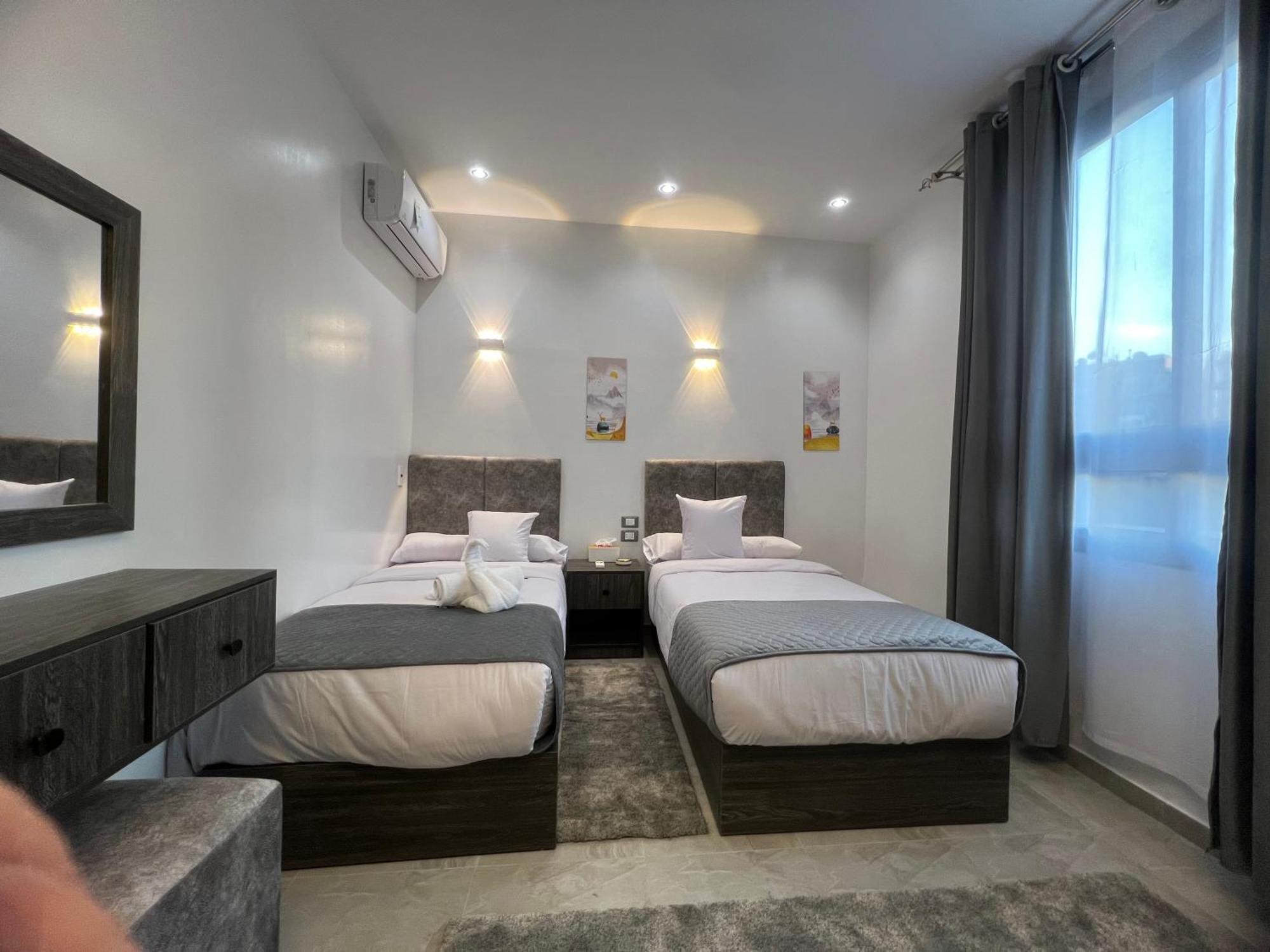 Hotel Capital